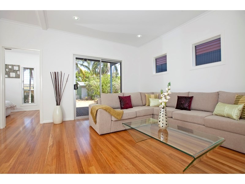 104 Gordon Parade, Manly QLD 4179