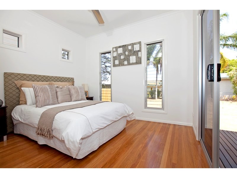 104 Gordon Parade, Manly QLD 4179