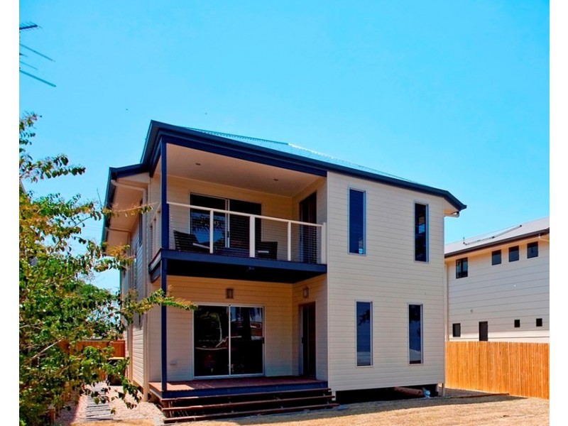 104 Gordon Parade, Manly QLD 4179