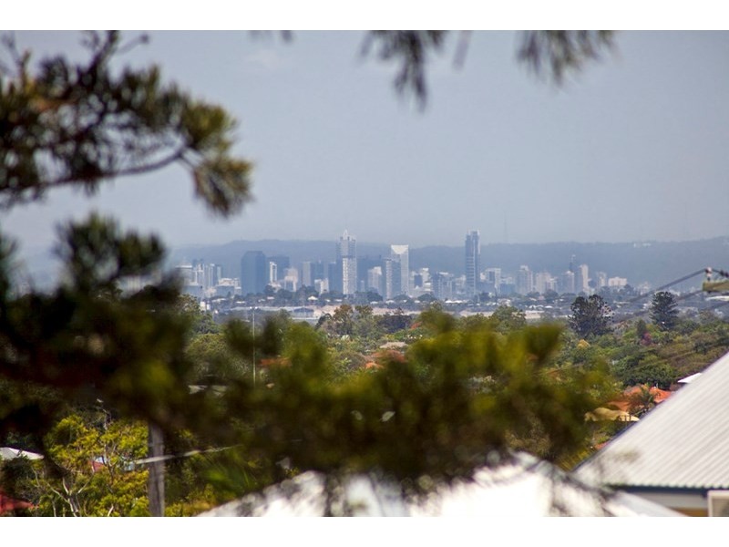 104 Gordon Parade, Manly QLD 4179