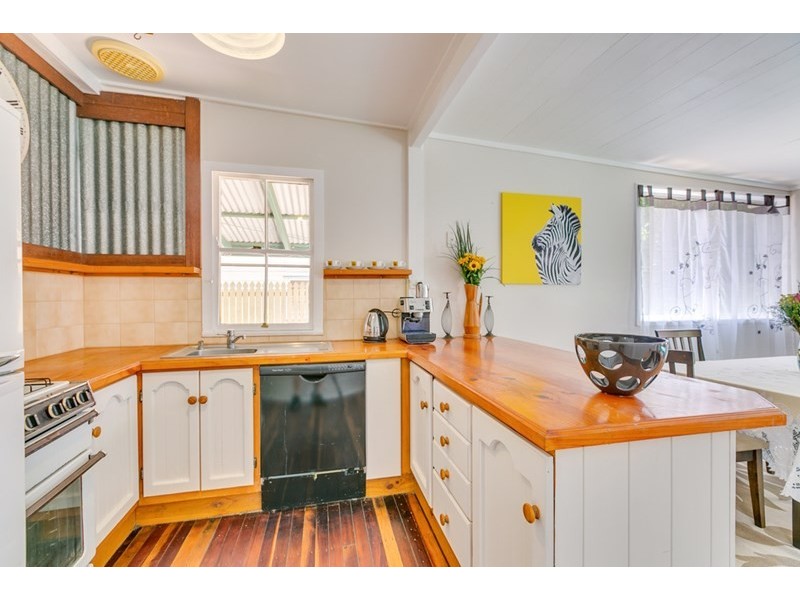 32 Outram Street, Lota QLD 4179