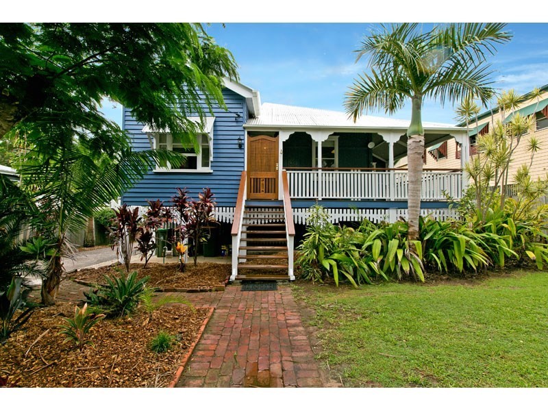 107 Cedar Street, Wynnum QLD 4178