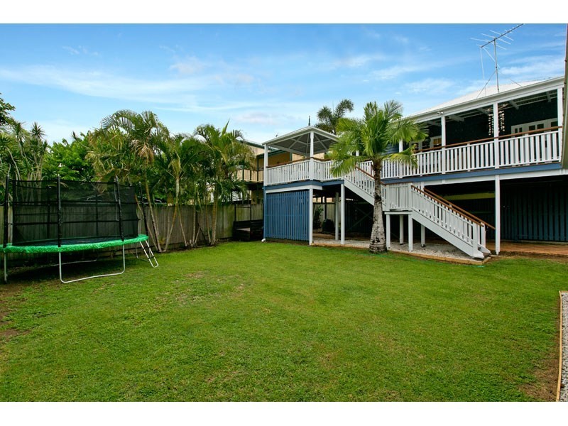 107 Cedar Street, Wynnum QLD 4178