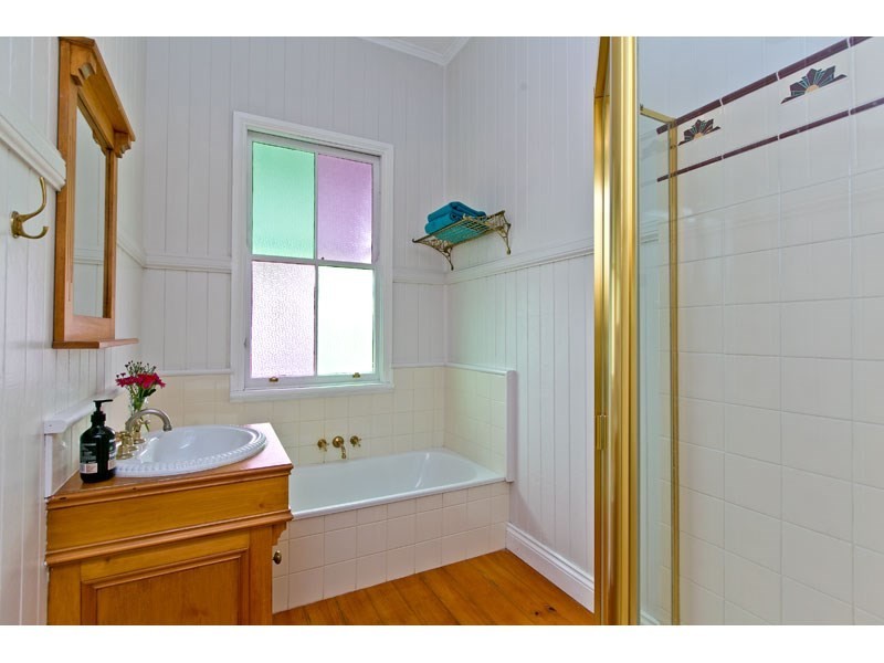 107 Cedar Street, Wynnum QLD 4178