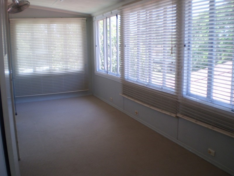 10 Crown Street, Wynnum QLD 4178