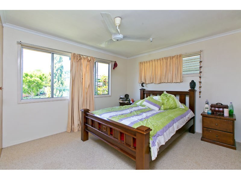 5 Lorelei Street, Manly West QLD 4179