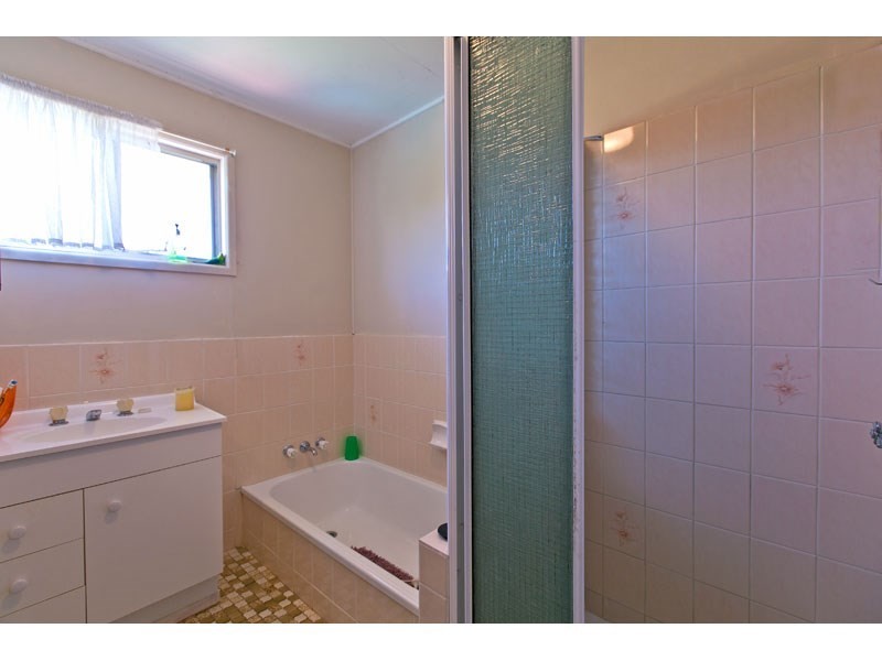 5 Lorelei Street, Manly West QLD 4179