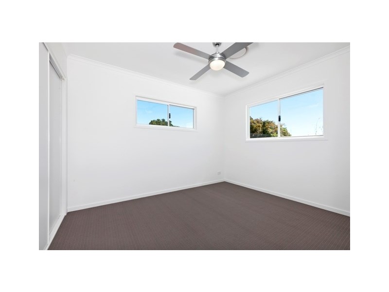 35 Seabreeze Road, Manly West QLD 4179