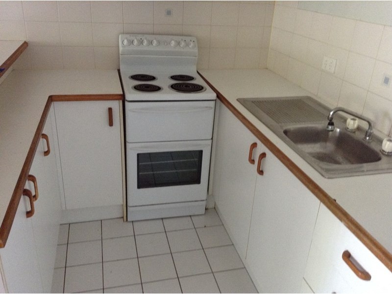 2/2018 Wynnum Road, Wynnum West QLD 4178