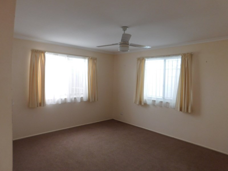 19 Walnut Street, Wynnum QLD 4178