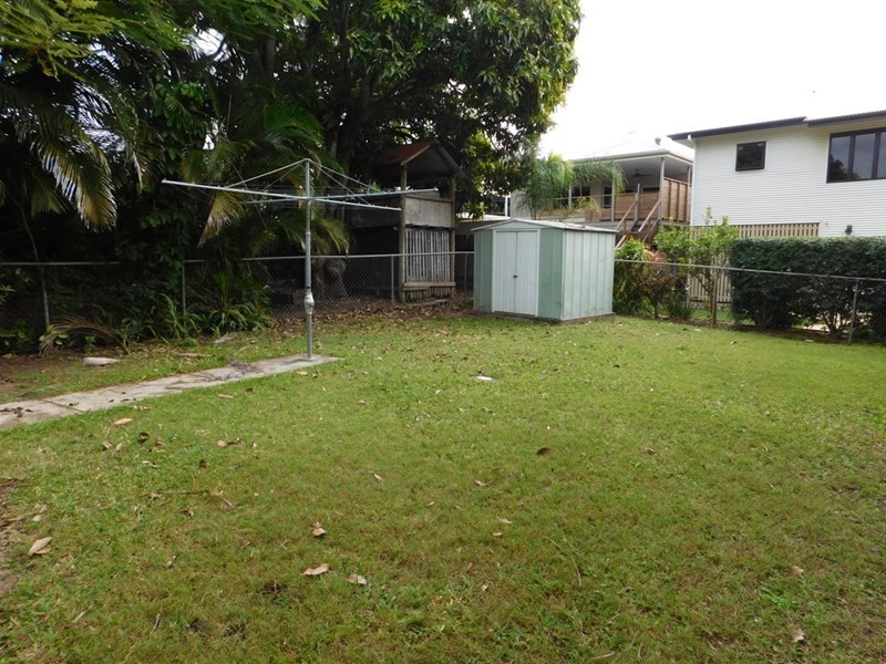 19 Walnut Street, Wynnum QLD 4178