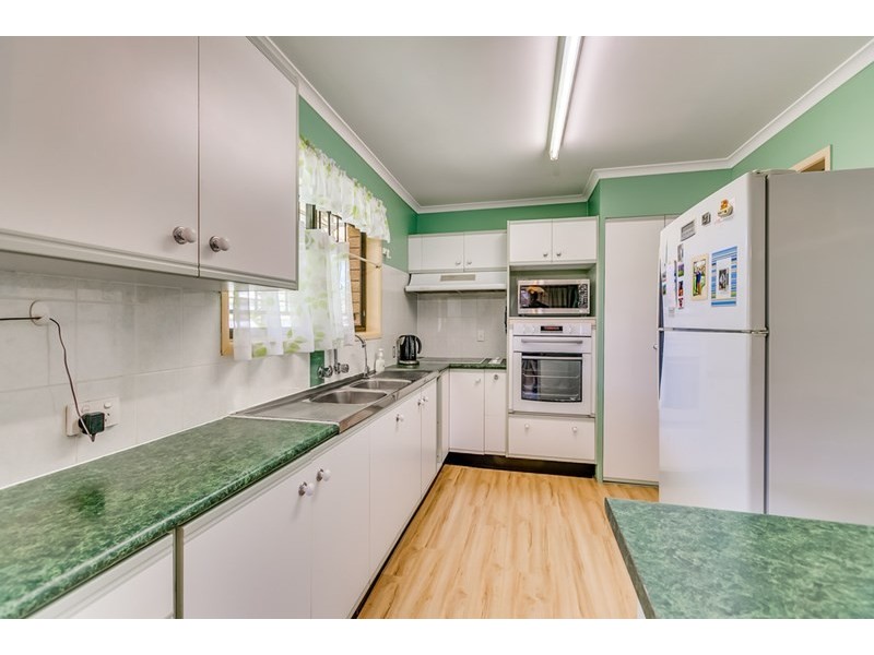 28 Teraglin Street, Manly West QLD 4179