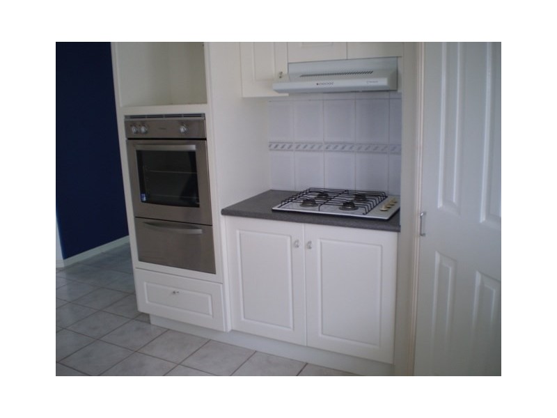 799 Esplanade, Lota QLD 4179