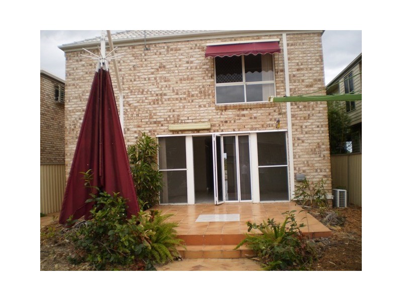 799 Esplanade, Lota QLD 4179