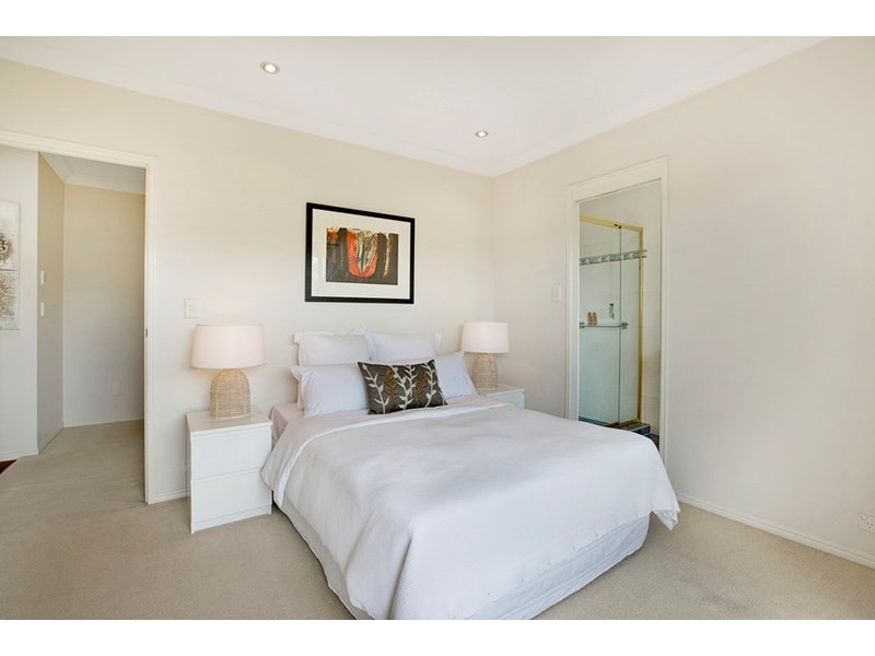 3/10 MONTROSE Road, Taringa QLD 4068