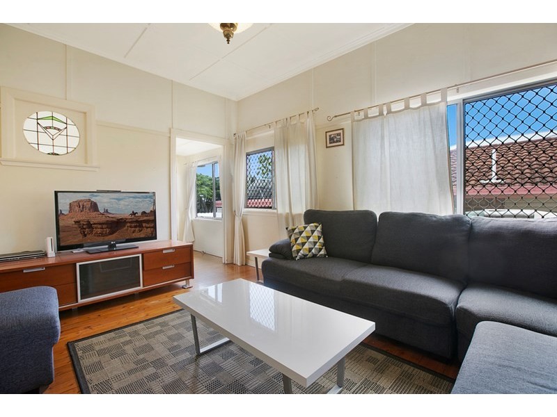 32 Violet Street, Wynnum QLD 4178