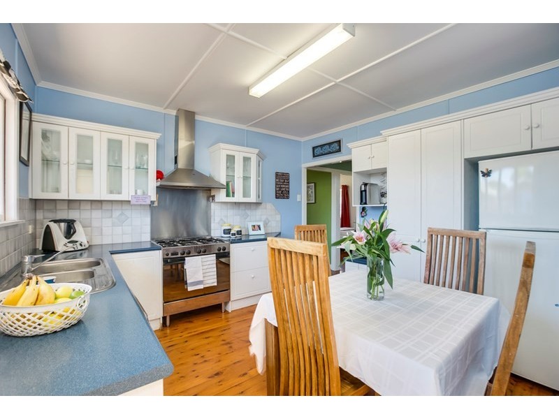 13 Jellicoe Street, Manly West QLD 4179