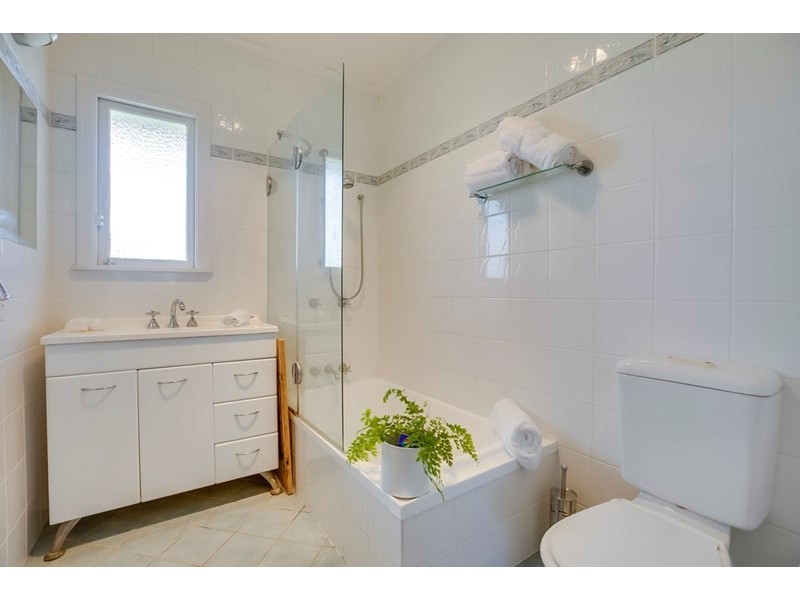 13 Jellicoe Street, Manly West QLD 4179