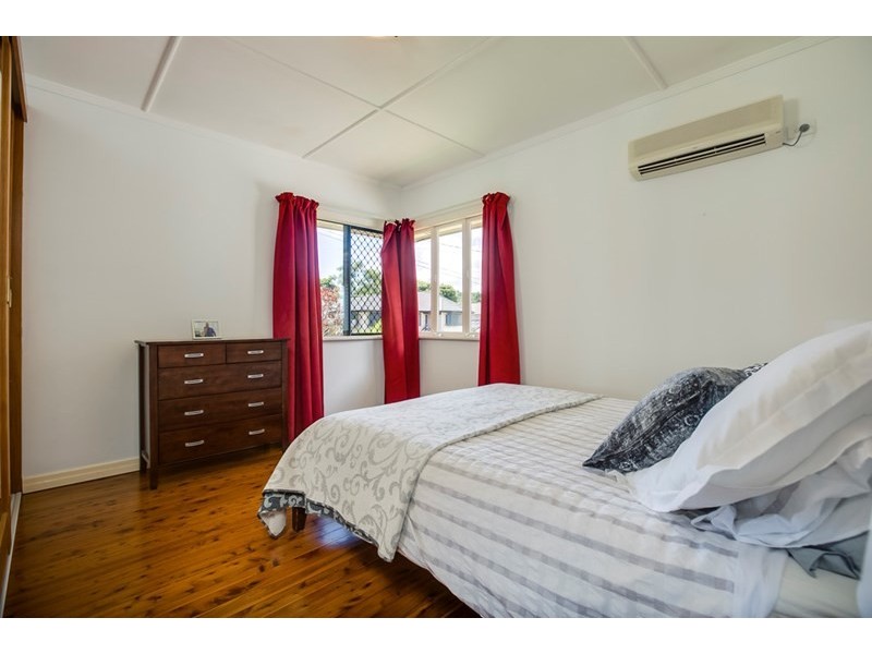 13 Jellicoe Street, Manly West QLD 4179