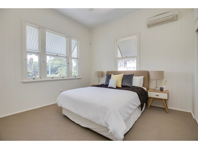 5 Berrima Street, Wynnum QLD 4178