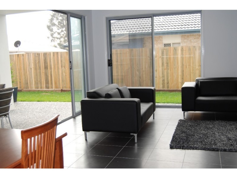 11 Sylvateere Crescent, Wakerley QLD 4154