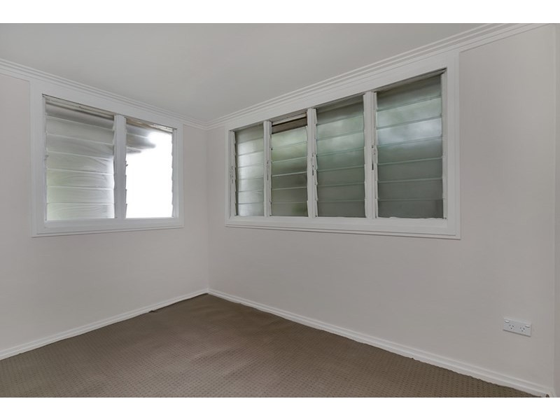 7 Smythes Avenue, Wynnum QLD 4178