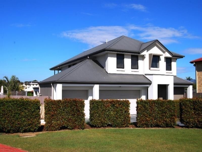 15 Fennessy Close, Wakerley QLD 4154