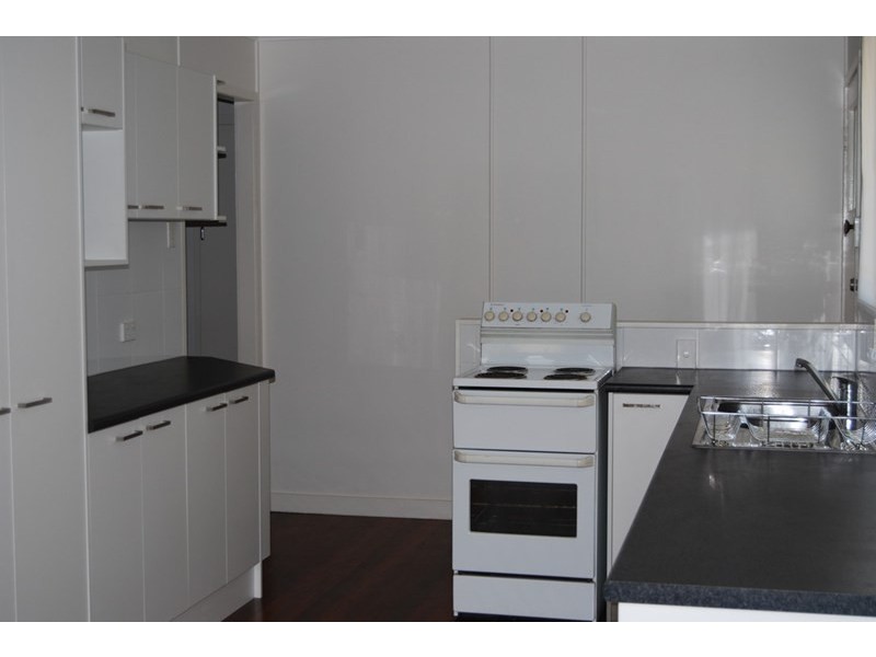 20 Natasha Street, Wynnum West QLD 4178