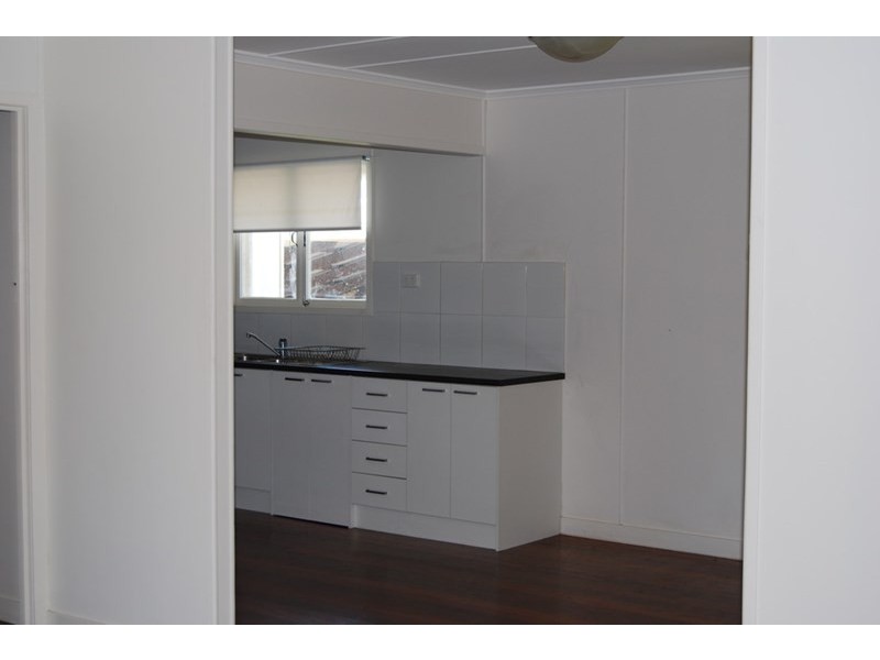 20 Natasha Street, Wynnum West QLD 4178