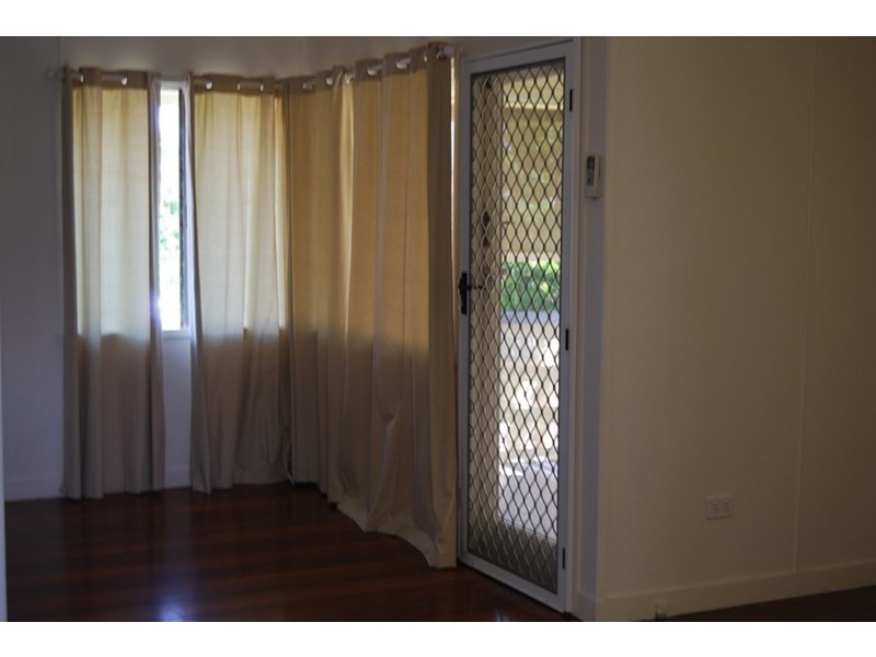 20 Natasha Street, Wynnum West QLD 4178