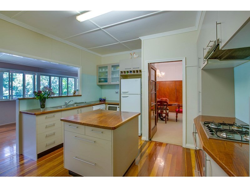 28 Wassell Street, Wynnum QLD 4178