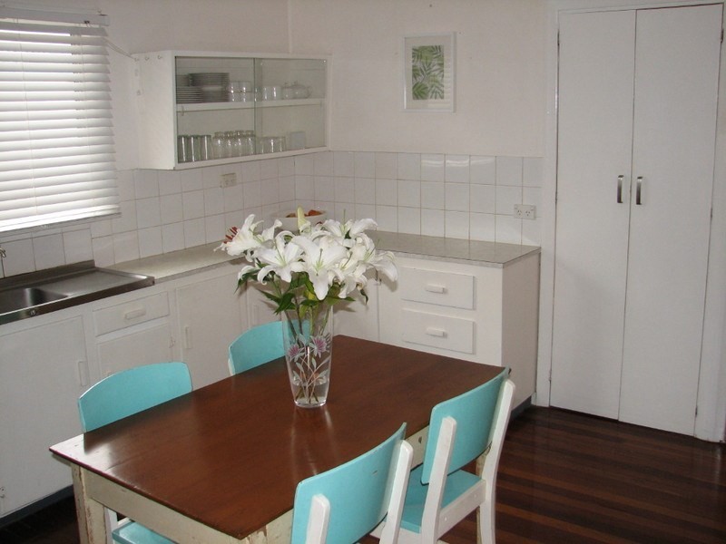 78 Moreton Avenue, Wynnum QLD 4178