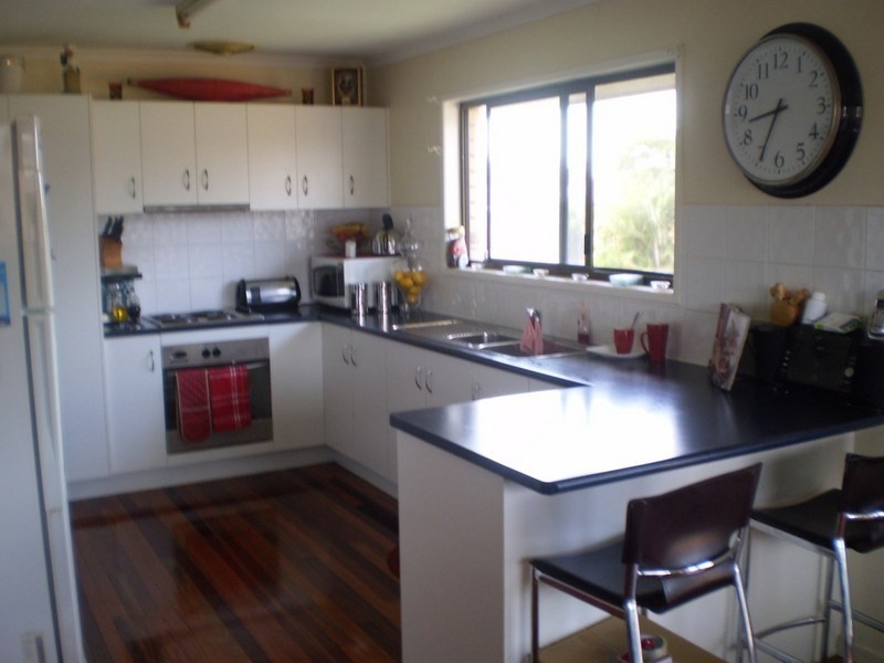30 Catamaran Street, Manly West QLD 4179