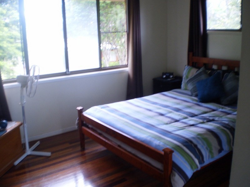 30 Catamaran Street, Manly West QLD 4179