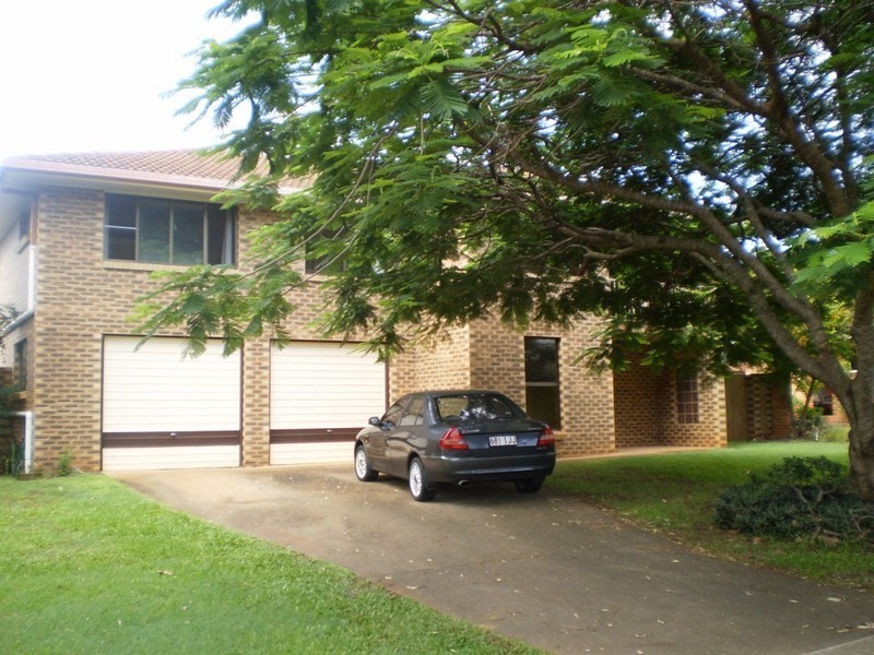 30 Catamaran Street, Manly West QLD 4179