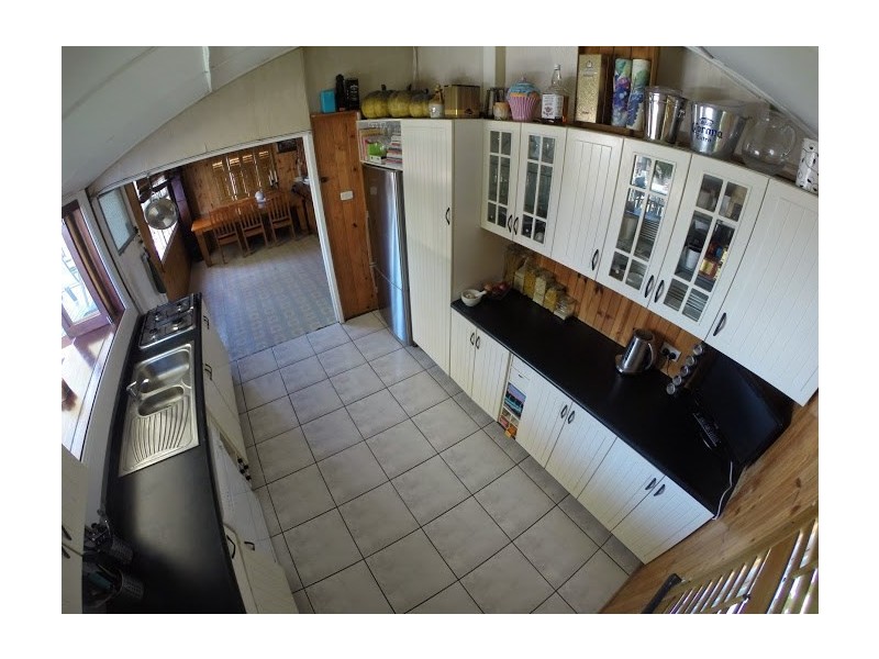 16 ERNEST Street, Manly QLD 4179