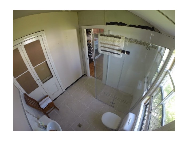 16 ERNEST Street, Manly QLD 4179