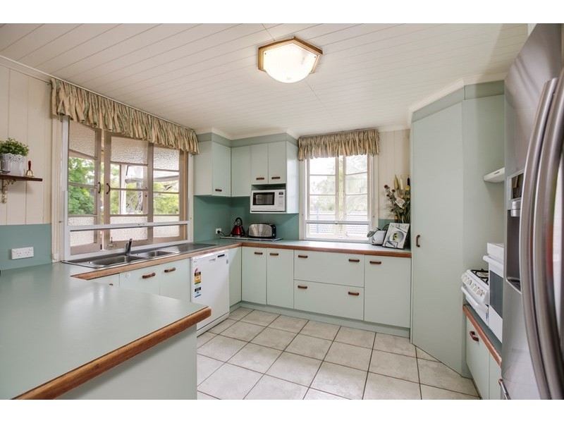 2105 Wynnum Road, Wynnum West QLD 4178