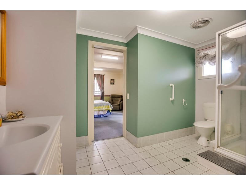 2105 Wynnum Road, Wynnum West QLD 4178