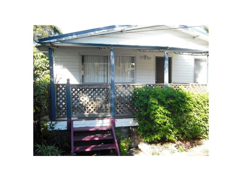 44 ROSENEATH Parade, Wynnum West QLD 4178