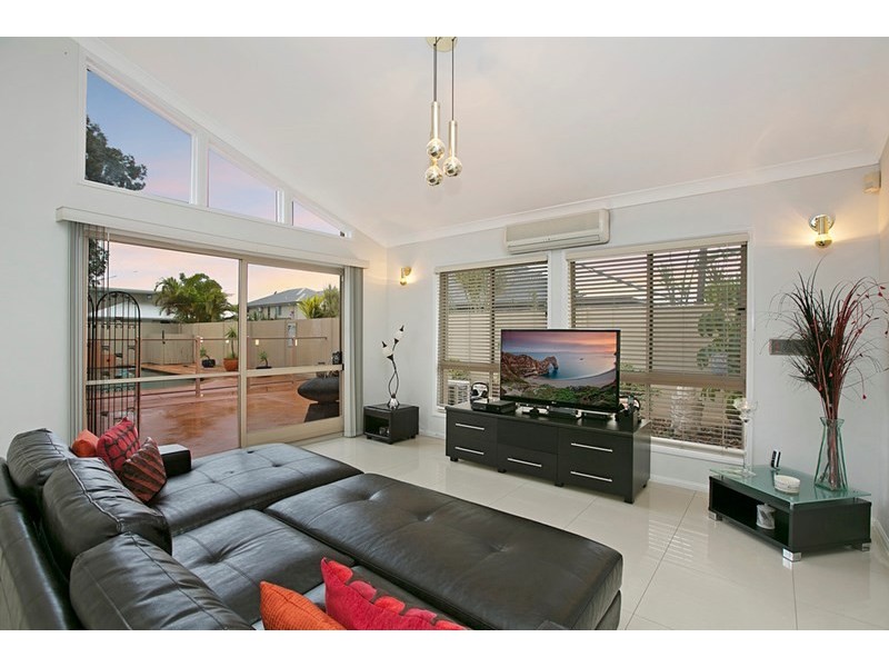 19 Balgowlah Street, Wakerley QLD 4154