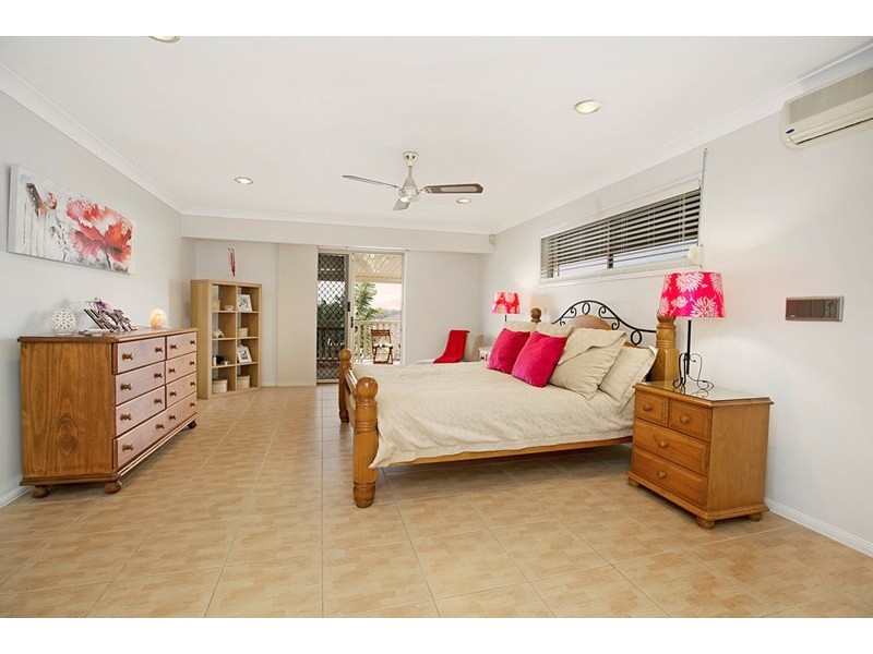 19 Balgowlah Street, Wakerley QLD 4154