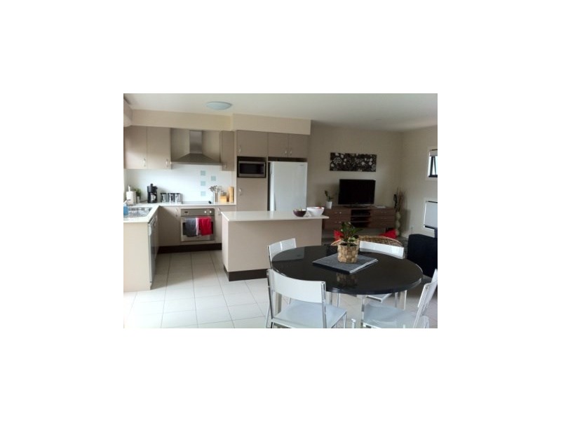 3/6 Emsworth Street, Wynnum QLD 4178