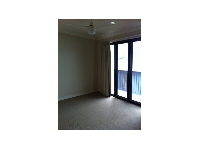 3/6 Emsworth Street, Wynnum QLD 4178