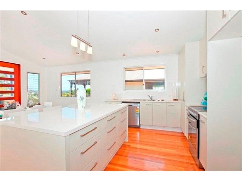 104 Gordon Parade, Manly QLD 4179