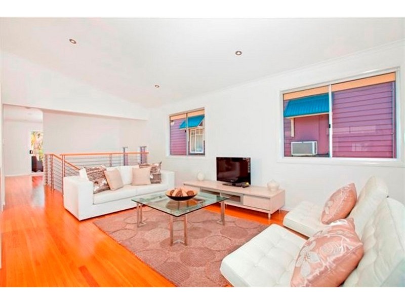 104 Gordon Parade, Manly QLD 4179