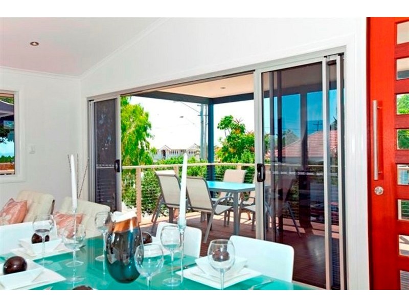 104 Gordon Parade, Manly QLD 4179