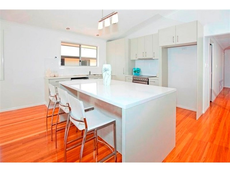 104 Gordon Parade, Manly QLD 4179