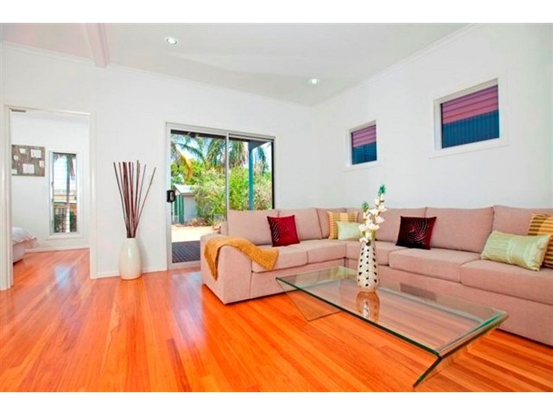 104 Gordon Parade, Manly QLD 4179