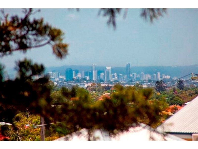 104 Gordon Parade, Manly QLD 4179